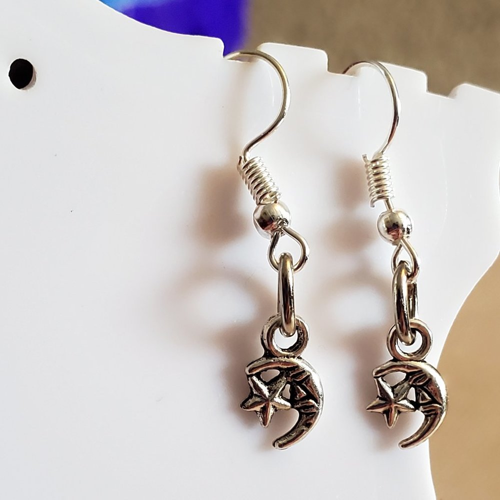 Silver Tone Hook Crescent Moon Star Earrings Style